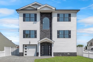 23 Bay St, Bellmore, NY 11710