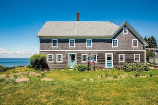 5 Wharf Hill Rd, Monhegan, ME 04852
