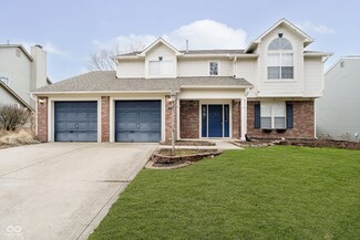 1474 Derbyshire Dr, Greenwood, IN 46143