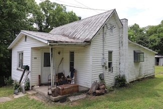 354 Garrett Ave, Brooksville, KY 41004