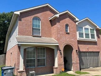 1910 Pin Oak Ln, Dallas, TX 75253