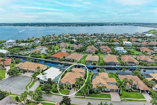 4713 Mainsail Dr, Bradenton, FL 34208
