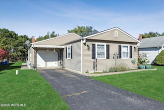 57 Selkirk Ave, Toms River, NJ 08757