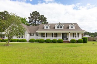 22 Doe Ln, Tifton, GA 31793