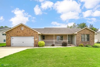 735 Seminole Dr, Lowell, IN 46356
