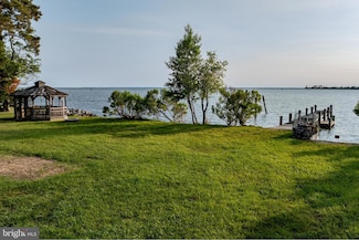 2718 3 Hoopers Island Rd, Fishing Creek, MD 21634