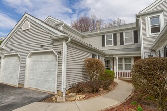 1829 Pebble Beach Cir Unit 12, Elk Grove Village, IL 60007