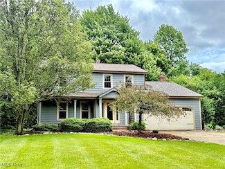 9935 Lookout Dr, Brecksville, OH 44141