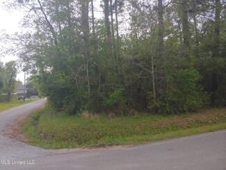 0 Third St, Bay Saint Louis, MS 39520