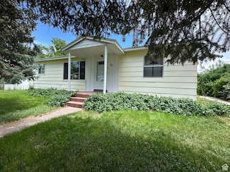 50 N 100 Rd E, Meadow, UT 84644