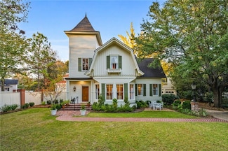 437 Remington Ave, Thomasville, GA 31792