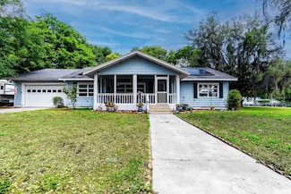 513 Barwick St, Wildwood, FL 34785