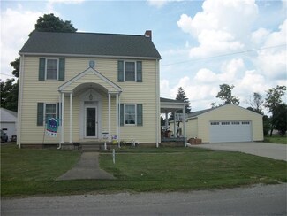 304 E South St, Carmichaels, PA 15320