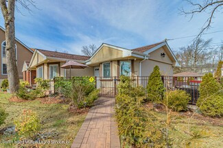 133 St Stephens Place, State Island, NY 10306