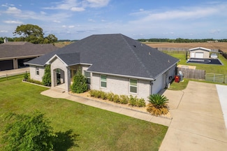 9074 Byrom Campbell Rd, Milton, FL 32571