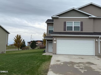 823 Bremner Ave, Bismarck, ND 58503