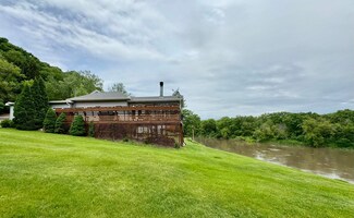 914 Carter St NW, Elkader, IA 52043