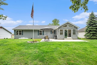 1020 Bayview Dr, Coldwater, MI 49036