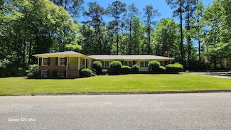 1210 Lakeland Dr, Andalusia, AL 36420