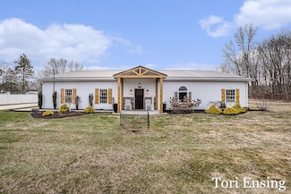 6900 S Garlock Rd, Carson City, MI 48811
