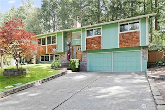 4909 95th Ave W, University Place, WA 98467