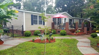 142 Rustys Way, Cross, SC 29436