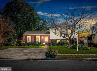 9511 Hallhurst Rd, Nottingham, MD 21236