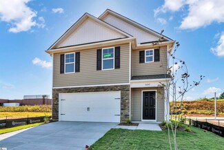 6042 Willutuck Dr, Boiling Springs, SC 29316