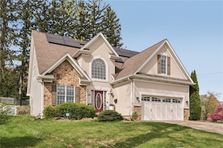 313 Streets Run Rd, Pittsburgh, PA 15236
