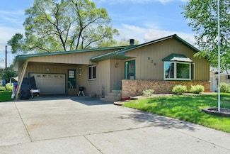 820 49th Ave, Winona, MN 55987