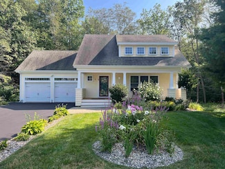 14 Coleman Ct, Seabrook, NH 03874