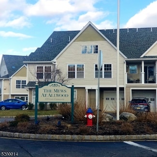 13 Mayer Dr, Clifton, NJ 07012