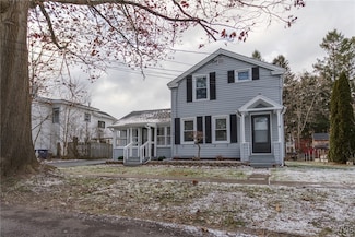 4 Division St, Baldwinsville, NY 13027