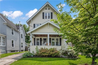 116 W Spruce St, East Rochester, NY 14445