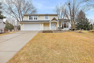 6213 Wild Flower Ct, Mc Farland, WI 53558