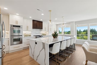 7001 Palm Ln, Anacortes, WA 98221