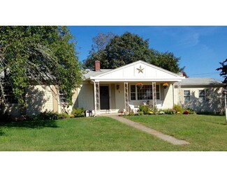 9 Middlefield Place, Acushnet, MA 02743