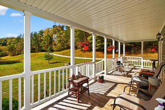 569 Bethany Rd, Campton, KY 41301