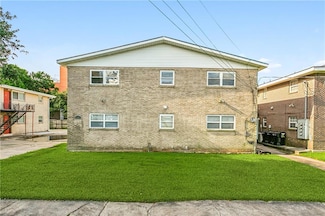 1532 Aviators St, New Orleans, LA 70122