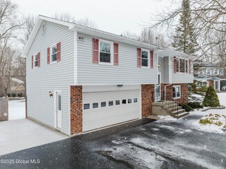5218 Linden Ct, Schenectady, NY 12303