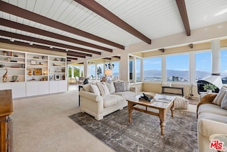 3230 Wrightwood Dr, Studio City, CA 91604