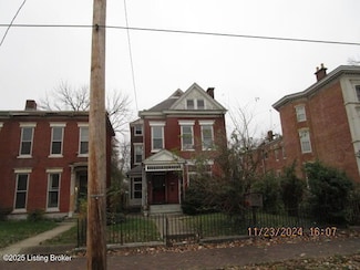 2308 W Chestnut St, Louisville, KY 40211