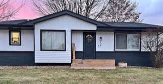 504 NW Calista Ct, Grimes, IA 50111