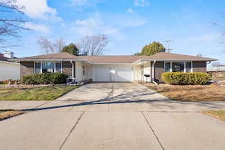 2411 N Eugene St, Appleton, WI 54914