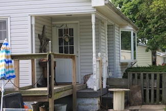 1 Elm Dr, Bethany, IL 61914