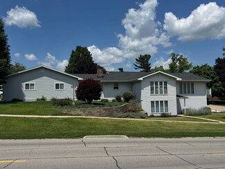 320 E Jackson St, Sigourney, IA 52591