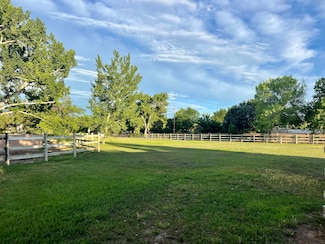 715 El Alhambra Cir NW, Los Ranchos de Albuquerque, NM 87107