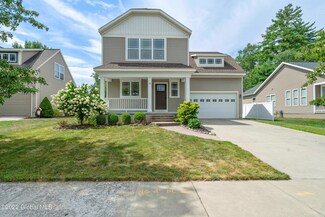15 Outlook Ave, Saratoga Springs, NY 12866