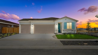 1095 Camomile Dr, Plumas Lake, CA 95961
