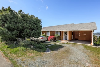 6158 Dassel St, Clinton, WA 98236